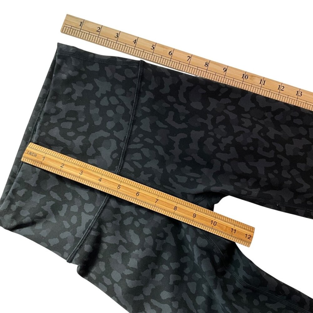Lululemon Leggings Womens 2 Black Camo High Rise Lululemon Wunder Train Tight - Picture 9 of 11